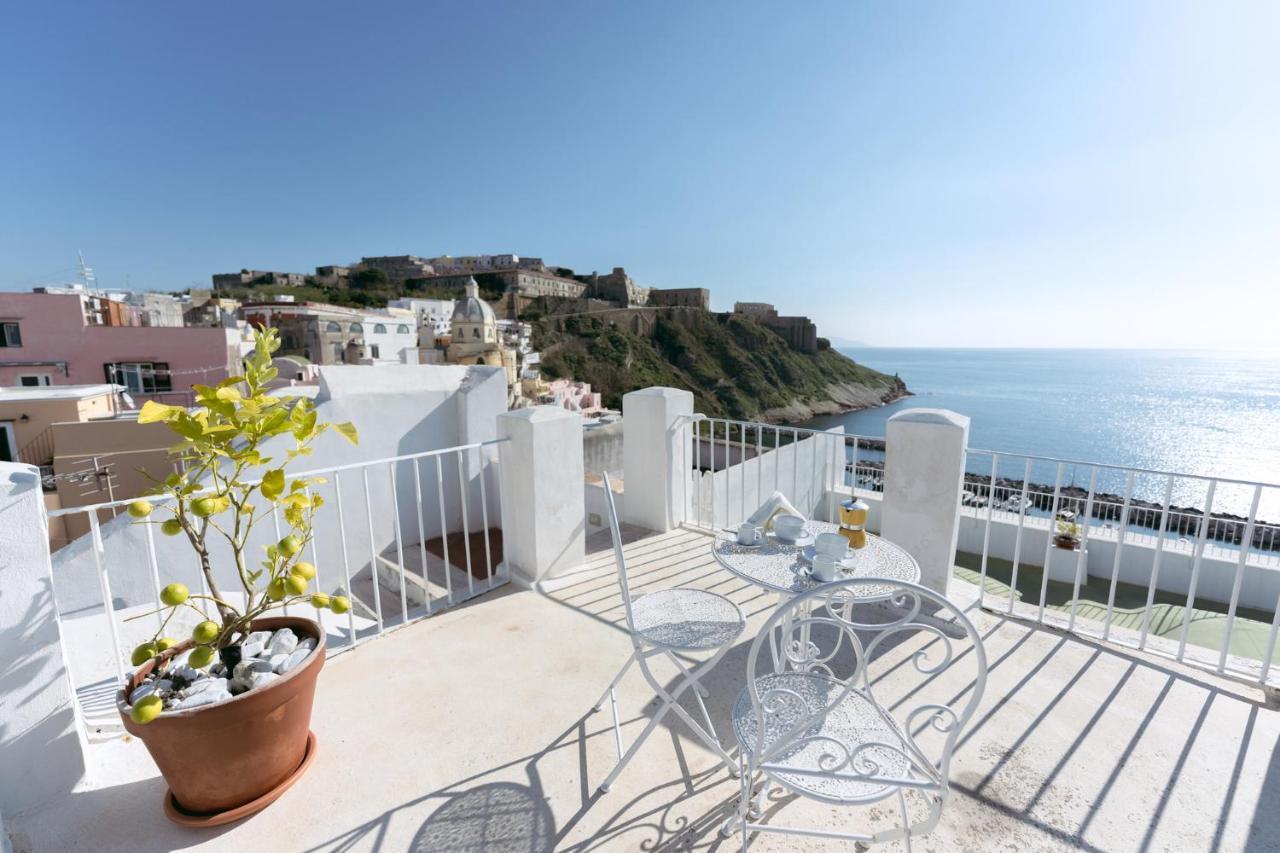 Torretta Corricella- Torretta Apartment Procida Exterior photo