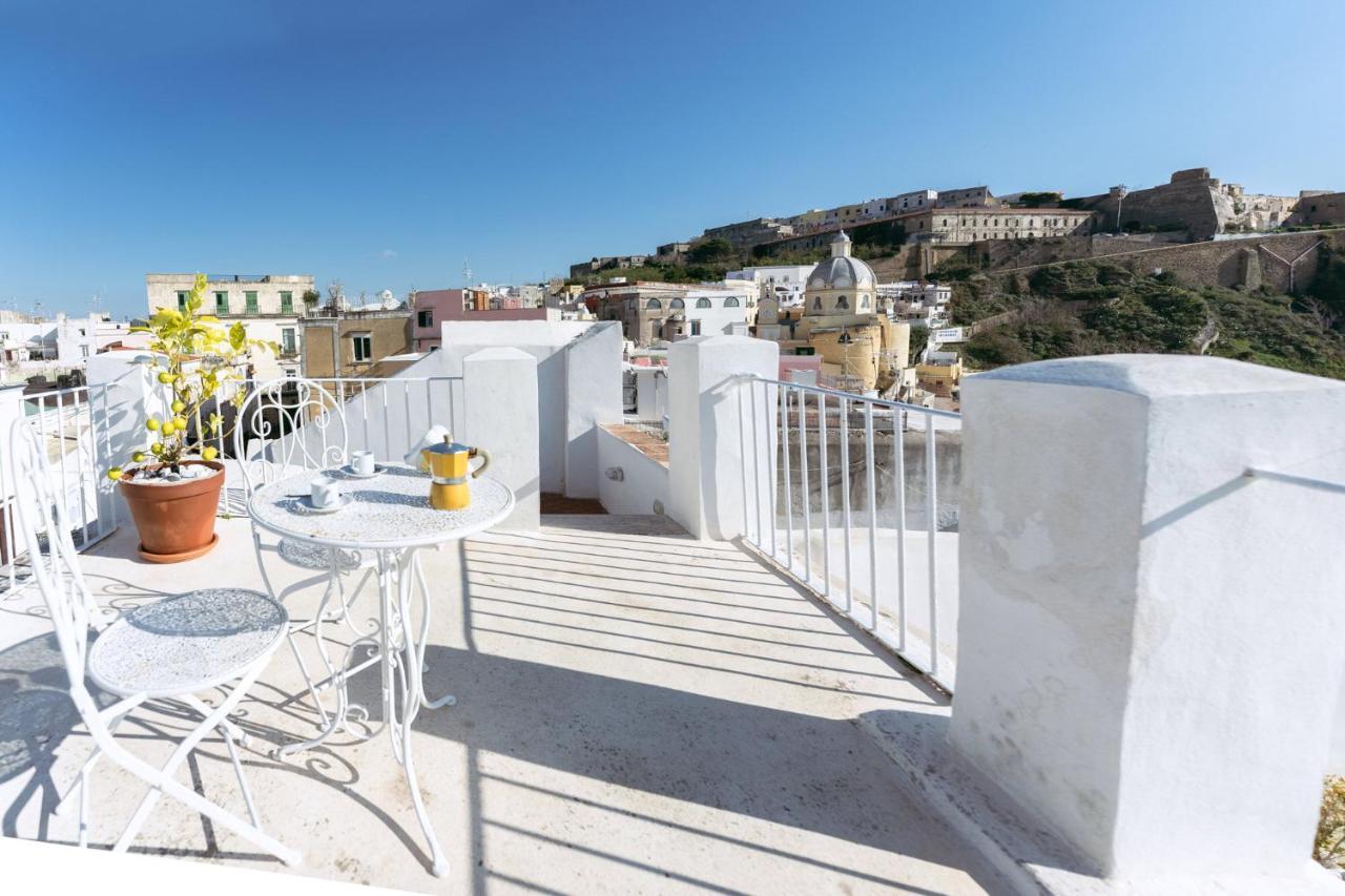 Torretta Corricella- Torretta Apartment Procida Exterior photo